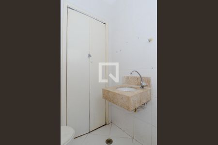 Casa à venda com 180m², 3 quartos e 4 vagasBanheiro Social