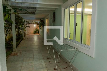 Casa à venda com 400m², 5 quartos e 5 vagas Casa à venda com 400m², 5 quartos e 5 vagasCorredor perimetral