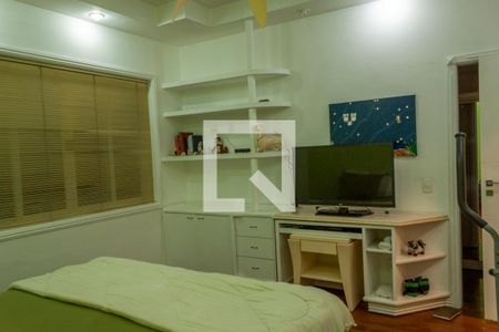 Casa à venda com 400m², 5 quartos e 5 vagas Casa à venda com 400m², 5 quartos e 5 vagasQuarto 3