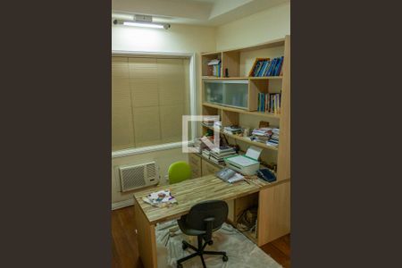 Casa à venda com 400m², 5 quartos e 5 vagas Casa à venda com 400m², 5 quartos e 5 vagasQuarto 1