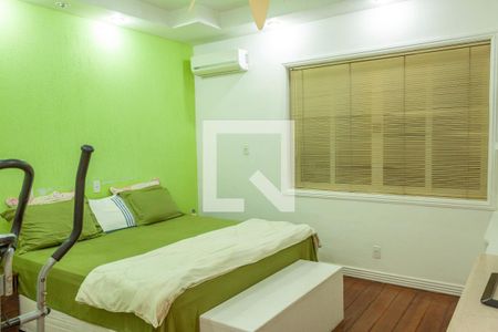 Casa à venda com 400m², 5 quartos e 5 vagas Casa à venda com 400m², 5 quartos e 5 vagasQuarto 3