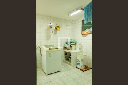 Casa à venda com 400m², 5 quartos e 5 vagas Casa à venda com 400m², 5 quartos e 5 vagasÁrea de Serviço