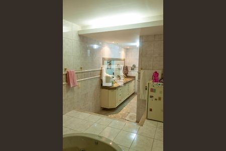 Casa à venda com 400m², 5 quartos e 5 vagas Casa à venda com 400m², 5 quartos e 5 vagasBanheiro Quarto 5