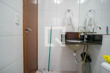 Casa de condomínio à venda com 60m², 2 quartos e 1 vagaBanheiro