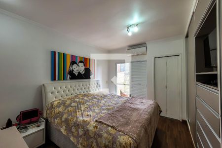 Casa à venda com 241m², 3 quartos e 3 vagas Casa à venda com 241m², 3 quartos e 3 vagasQuarto 3 - Suíte