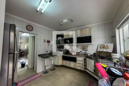 Casa à venda com 241m², 3 quartos e 3 vagas Casa à venda com 241m², 3 quartos e 3 vagasCozinha