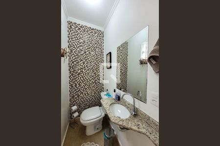 Casa à venda com 241m², 3 quartos e 3 vagas Casa à venda com 241m², 3 quartos e 3 vagasLavabo