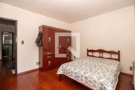 Casa à venda com 280m², 3 quartos e 1 vagaSuíte