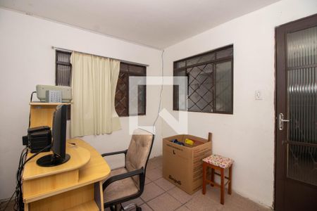 Casa à venda com 280m², 3 quartos e 1 vagaSótão - Depósito