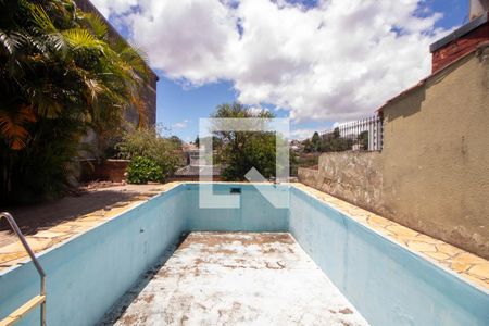 Casa à venda com 280m², 3 quartos e 1 vagaPiscina