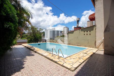 Casa à venda com 280m², 3 quartos e 1 vagaPiscina