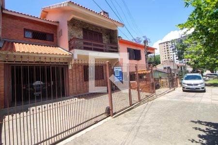 Casa à venda com 280m², 3 quartos e 1 vagaFachada
