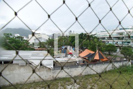 Apartamento à venda com 130m², 2 quartos e 2 vagas Apartamento à venda com 130m², 2 quartos e 2 vagasÁrea serviço