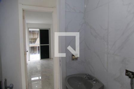 Apartamento à venda com 130m², 2 quartos e 2 vagas Apartamento à venda com 130m², 2 quartos e 2 vagasBanheiro social
