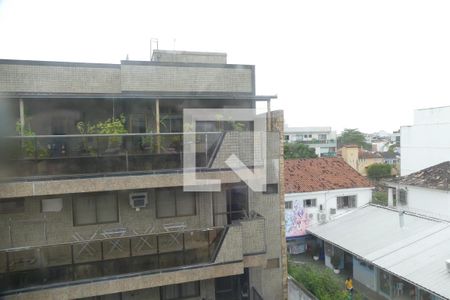 Apartamento à venda com 130m², 2 quartos e 2 vagas Apartamento à venda com 130m², 2 quartos e 2 vagas2 piso piscina