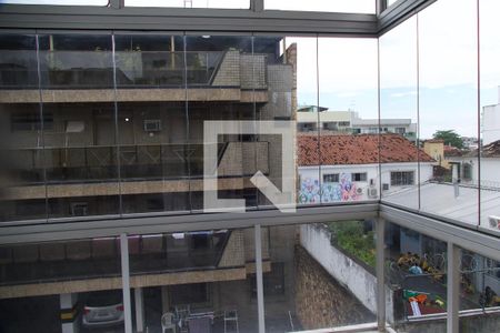 Apartamento à venda com 130m², 2 quartos e 2 vagas Apartamento à venda com 130m², 2 quartos e 2 vagasSuíte