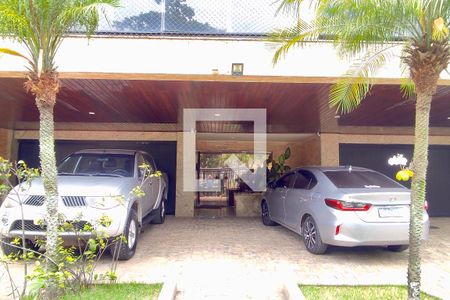 Apartamento à venda com 130m², 2 quartos e 2 vagas Apartamento à venda com 130m², 2 quartos e 2 vagasFachada