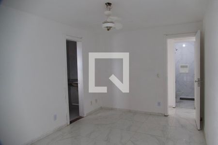 Apartamento à venda com 130m², 2 quartos e 2 vagas Apartamento à venda com 130m², 2 quartos e 2 vagasSuíte
