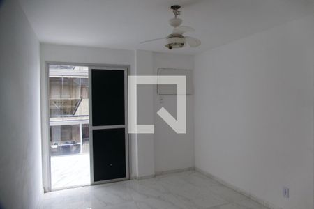 Apartamento à venda com 130m², 2 quartos e 2 vagas Apartamento à venda com 130m², 2 quartos e 2 vagasSuíte