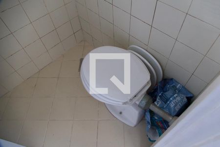 Apartamento à venda com 130m², 2 quartos e 2 vagas Apartamento à venda com 130m², 2 quartos e 2 vagasBanheiro serviço