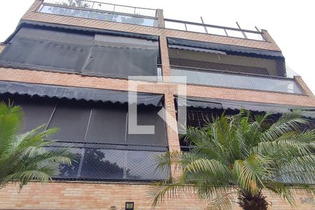 Apartamento à venda com 130m², 2 quartos e 2 vagas Apartamento à venda com 130m², 2 quartos e 2 vagasFachada