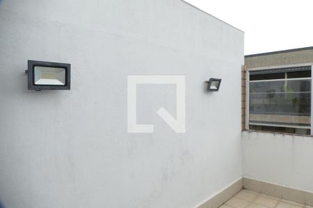 Apartamento à venda com 130m², 2 quartos e 2 vagas Apartamento à venda com 130m², 2 quartos e 2 vagas2 piso piscina