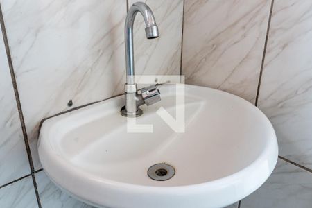 Casa à venda com 50m², 2 quartos e sem vaga Casa à venda com 50m², 2 quartos e sem vagaBanheiro da Suíte Detalhe