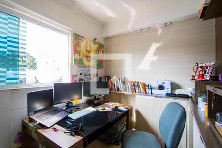 Apartamento à venda com 138m², 3 quartos e 1 vaga Apartamento à venda com 138m², 3 quartos e 1 vagaEscritório