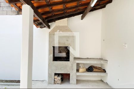 Casa à venda com 180m², 3 quartos e 4 vagas Casa à venda com 180m², 3 quartos e 4 vagasQuintal