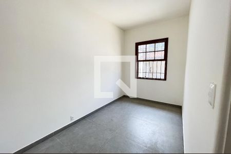 Casa à venda com 180m², 3 quartos e 4 vagas Casa à venda com 180m², 3 quartos e 4 vagasQuarto 2