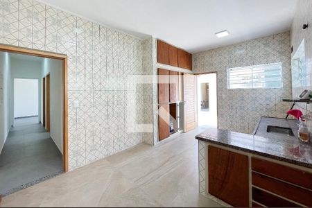 Casa à venda com 180m², 3 quartos e 4 vagas Casa à venda com 180m², 3 quartos e 4 vagasCozinha