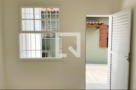 Casa à venda com 180m², 3 quartos e 4 vagas Casa à venda com 180m², 3 quartos e 4 vagasEdícula