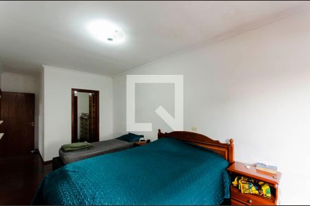 Casa à venda com 332m², 4 quartos e 5 vagas Casa à venda com 332m², 4 quartos e 5 vagasSuíte