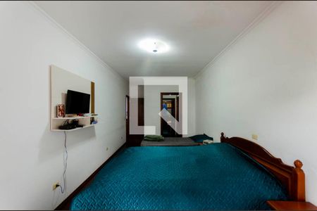 Casa à venda com 332m², 4 quartos e 5 vagas Casa à venda com 332m², 4 quartos e 5 vagasSuíte