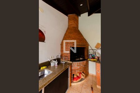 Casa à venda com 332m², 4 quartos e 5 vagas Casa à venda com 332m², 4 quartos e 5 vagasChurrasqueira