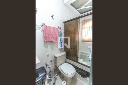 Casa à venda com 260m², 3 quartos e 2 vagas Casa à venda com 260m², 3 quartos e 2 vagasBanheiro suíte