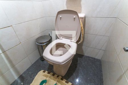 Casa à venda com 260m², 3 quartos e 2 vagas Casa à venda com 260m², 3 quartos e 2 vagasVaso