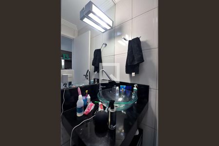 Apartamento à venda com 263m², 4 quartos e 3 vagasBanheiro da Suíte 2