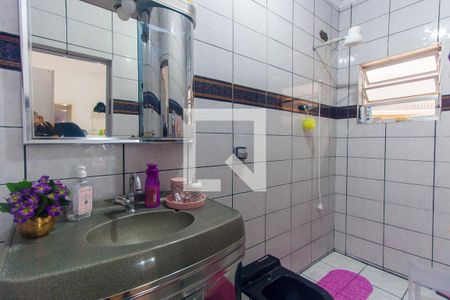 Casa à venda com 250m², 3 quartos e 7 vagas Casa à venda com 250m², 3 quartos e 7 vagasBanheiro da Suíte 2