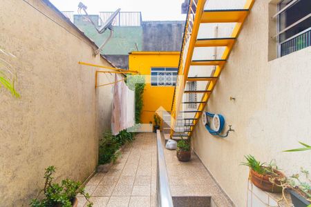 Casa à venda com 250m², 3 quartos e 7 vagas Casa à venda com 250m², 3 quartos e 7 vagasQuintal