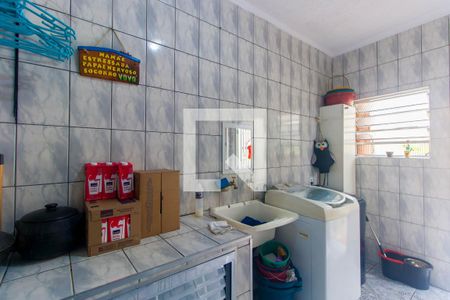 Casa à venda com 250m², 3 quartos e 7 vagas Casa à venda com 250m², 3 quartos e 7 vagasLavanderia