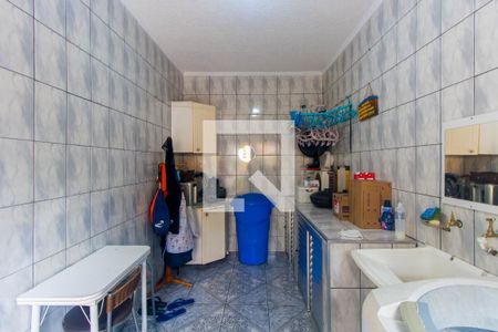 Casa à venda com 250m², 3 quartos e 7 vagas Casa à venda com 250m², 3 quartos e 7 vagasLavanderia