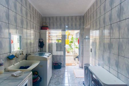 Casa à venda com 250m², 3 quartos e 7 vagas Casa à venda com 250m², 3 quartos e 7 vagasLavanderia