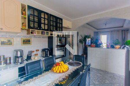 Casa à venda com 250m², 3 quartos e 7 vagas Casa à venda com 250m², 3 quartos e 7 vagasCozinha