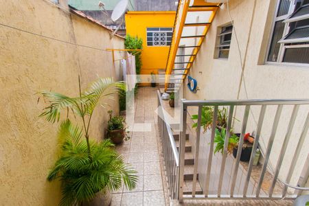 Casa à venda com 250m², 3 quartos e 7 vagas Casa à venda com 250m², 3 quartos e 7 vagasQuintal