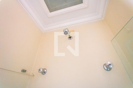 Apartamento à venda com 182m², 4 quartos e 3 vagas Apartamento à venda com 182m², 4 quartos e 3 vagasBanheiro social