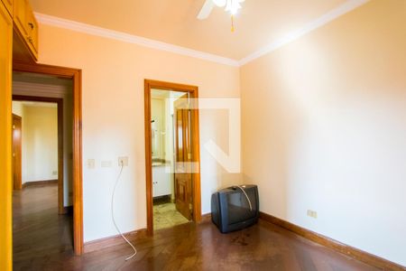 Apartamento à venda com 182m², 4 quartos e 3 vagas Apartamento à venda com 182m², 4 quartos e 3 vagasQuarto 2 - Suíte