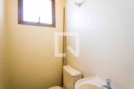 Apartamento à venda com 182m², 4 quartos e 3 vagas Apartamento à venda com 182m², 4 quartos e 3 vagasBanheiro de serviço
