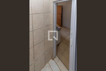 Banheiro de apartamento para alugar com 1 quarto, 20m² em Vila Guilherme, São Paulo