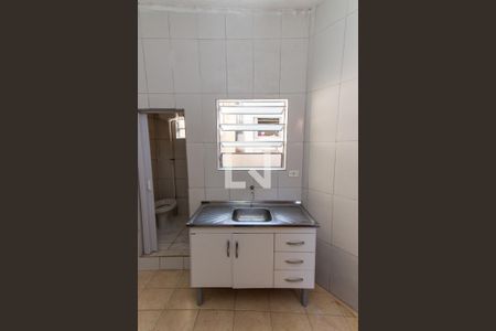 Cozinha de apartamento para alugar com 1 quarto, 20m² em Vila Guilherme, São Paulo